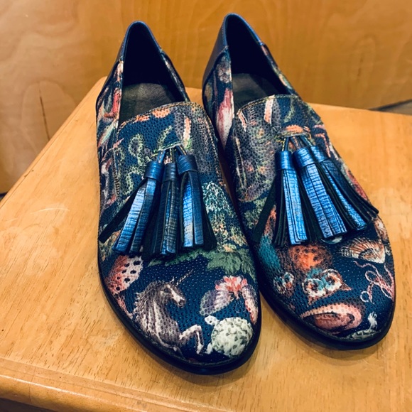 Spring Step Shoes - Spring Step L’Artiste mystical tassel loafers